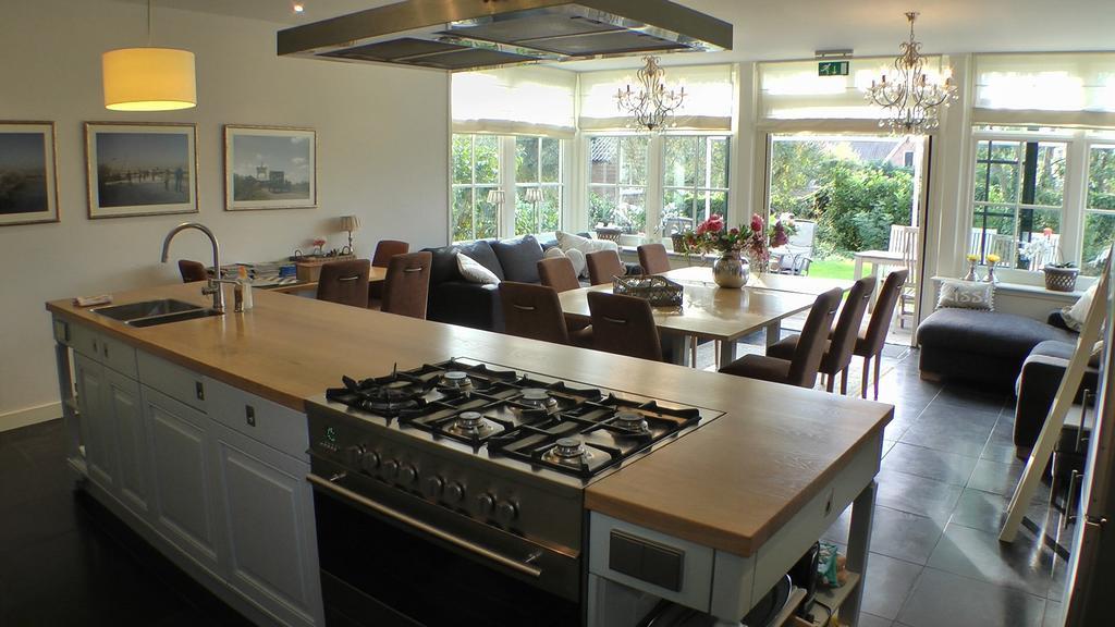 Bed And Breakfast Hoeve Chapeau Katwoude Exterior foto